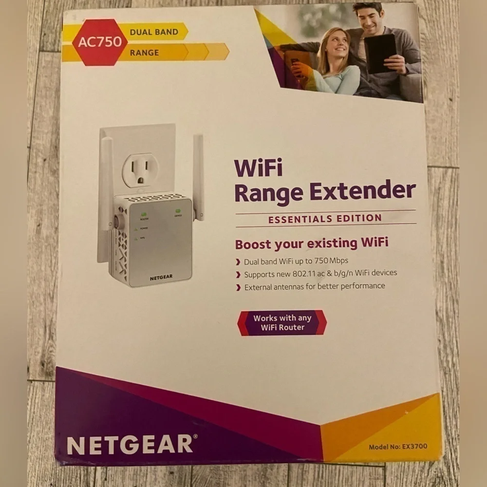 Netgear Wifi Ranger Extender - Picture 1 of 3